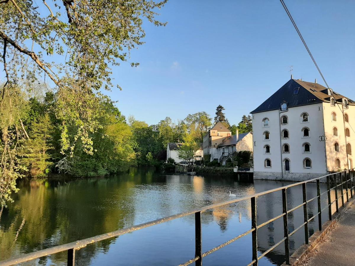 Dans Moulin Au Bord De L'Eau, Appartement Chaleureux Saint-Pryvé-Saint-Mesmin Exterior foto